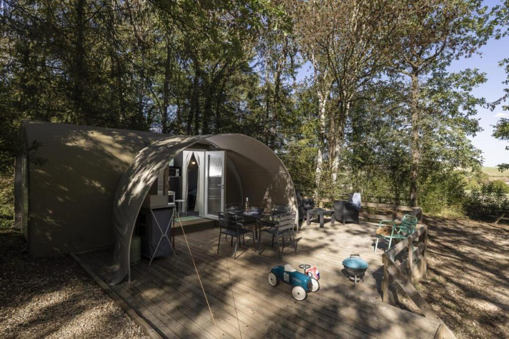 Camping Ushuaia Villages Au Bois Joli Andryes Buitenkant foto
